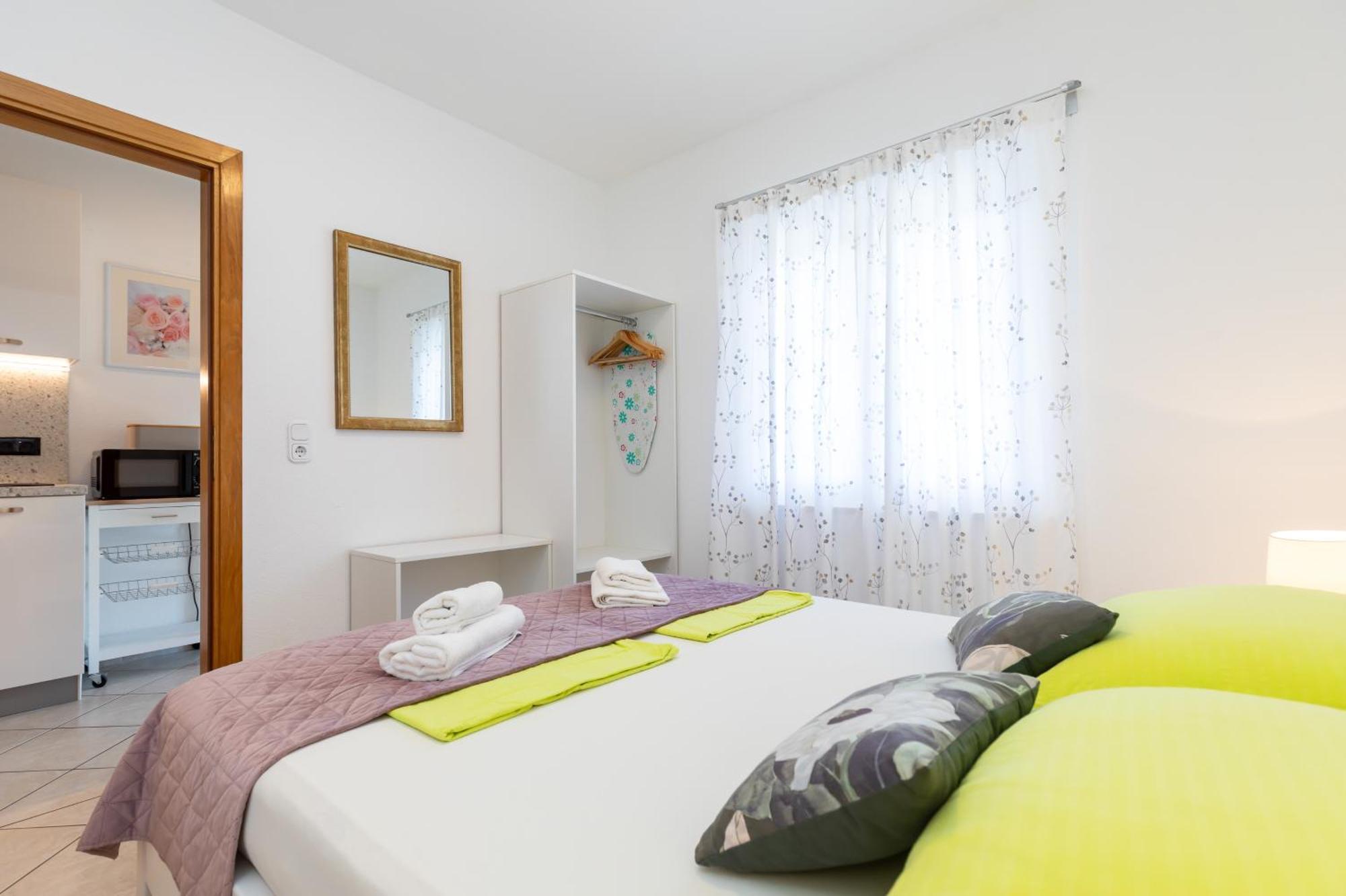 Apartments Lidija Matosevic Poreč Exterior foto