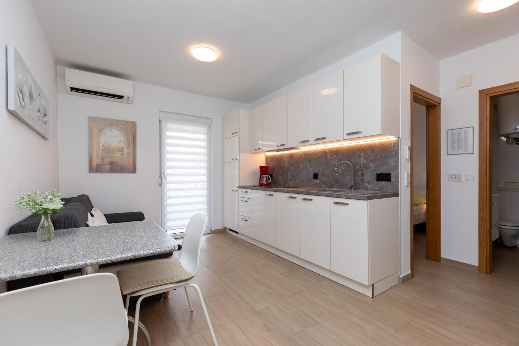 Apartments Lidija Matosevic Poreč Exterior foto
