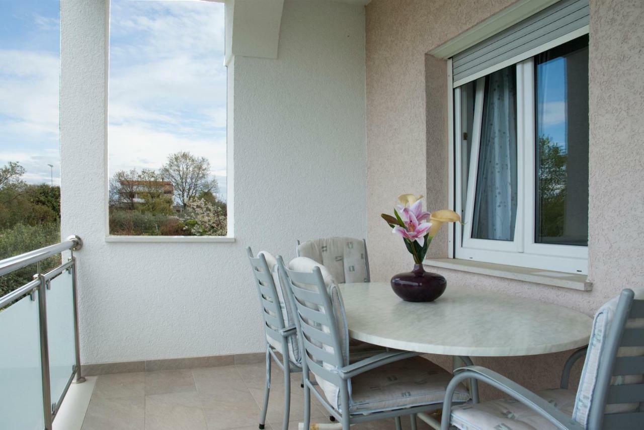 Apartments Lidija Matosevic Poreč Exterior foto